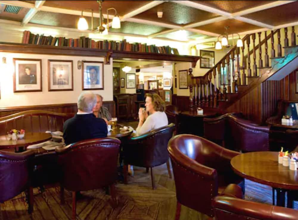 The Lansdowne Hotel دبلن المظهر الخارجي الصورة